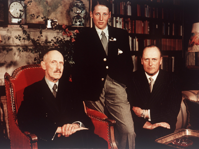 Three generations 1952: King Haakon, Crown Prince Olav and Prince Harald. Photo: NTB  